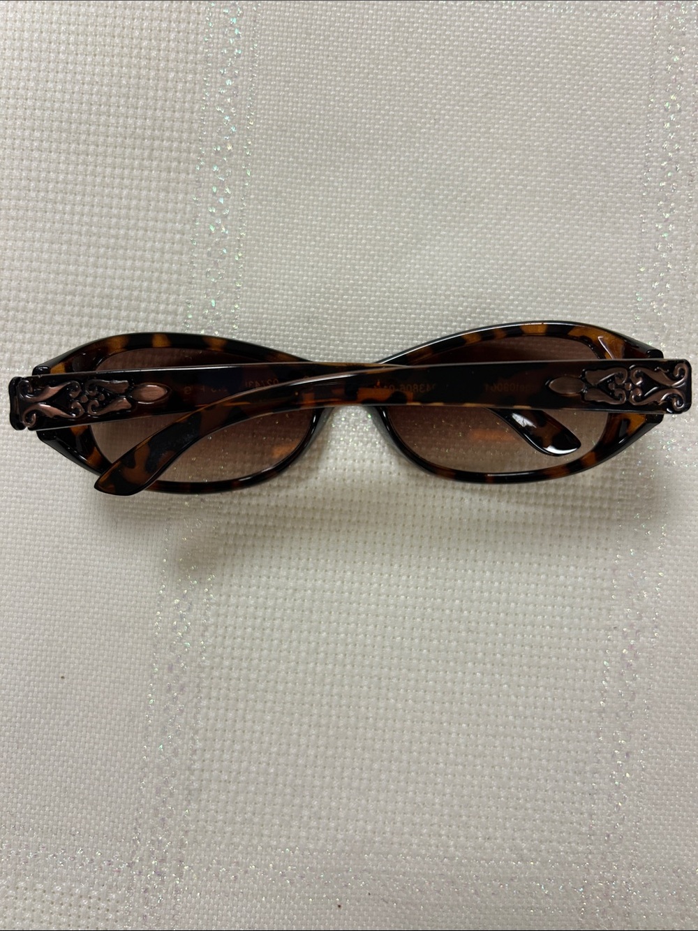 Women’s Brown Tortoiseshell and Light Brown Gradient Sunglasses Set image 3
